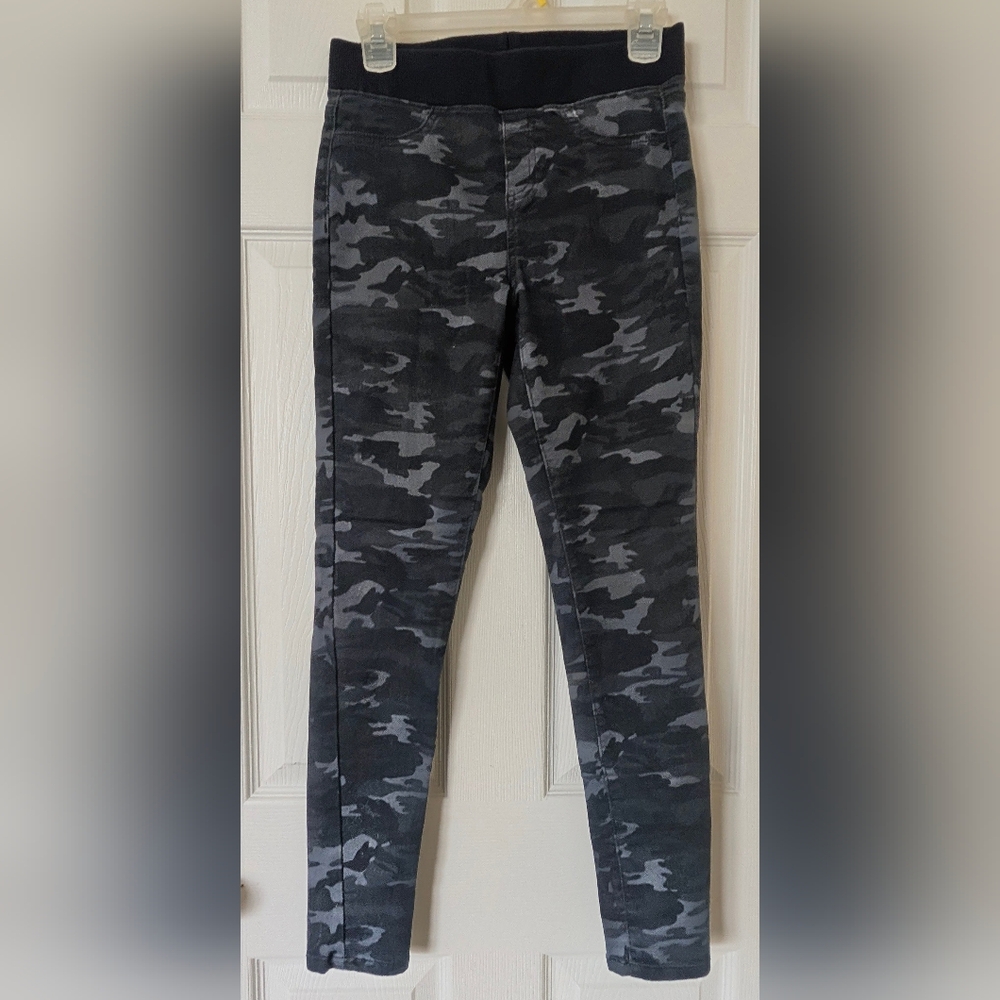 No Boundaries High Rise Black & Gray Camouflage Skinny Pants Size Small